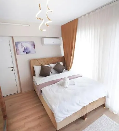 Two Bedroom King Deluxe Is9 *