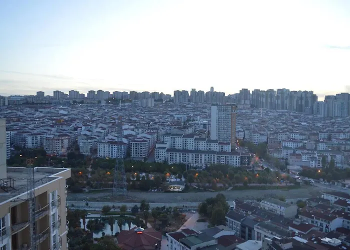 Two Bedroom King Deluxe Is9 *