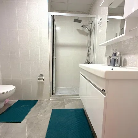 Two Bedroom King Deluxe Is9