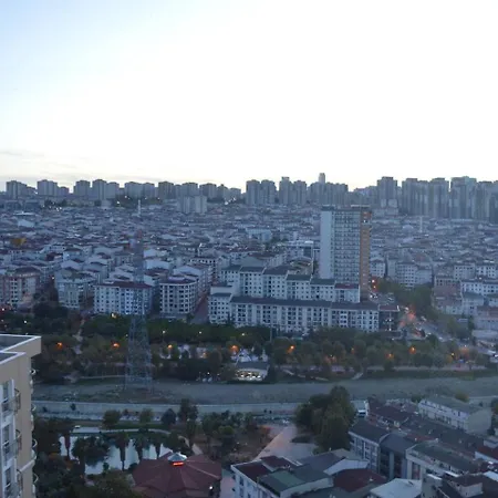 Two Bedroom King Deluxe Is9 *